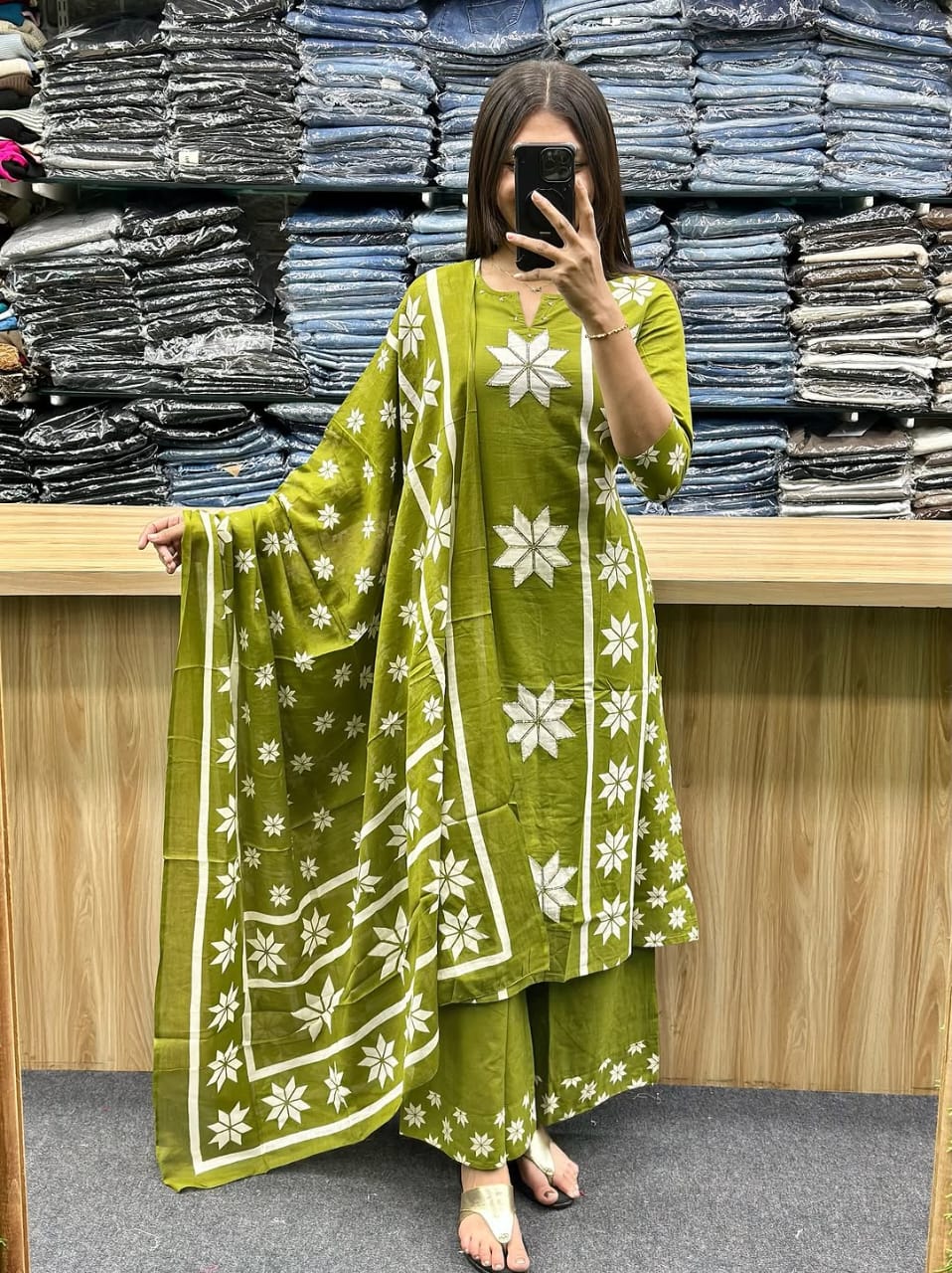 Women Green Cotton Star Katha Work Kurta Pant and Dupatta set