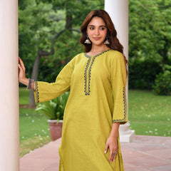 Women Yellow Cotton Thread Elegance Kurta Pant set