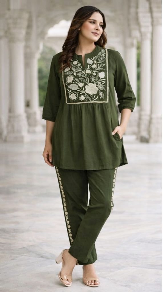 Women Green Cotton Embroidery Wardrobe Enlight Co-Ord set