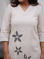 Women White Cotton Lonely Flowers Kurta Pant set