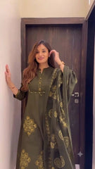 Women Green Cotton Patch and Printx Kurta Pant and Dupatta set