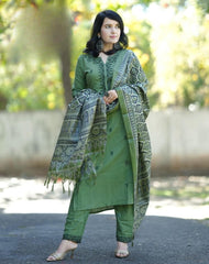 Women Green Cotton Fashion Swag Kurta Pant and Dupatta set