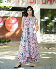 Women Multi Cotton Womanhood Kurta Pant Set