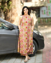Women Pink Floral Cotton Womanhood Kurta Pant set