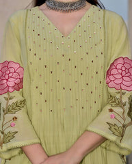 Women Green Cotton Embroidery Printx Kurta {ant and Dupatta set