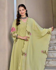 Women Green Cotton Embroidery Printx Kurta {ant and Dupatta set